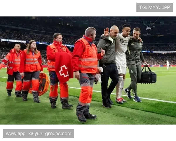 皇马伤退确认防线溃败——豪门危机中的阴影与转机